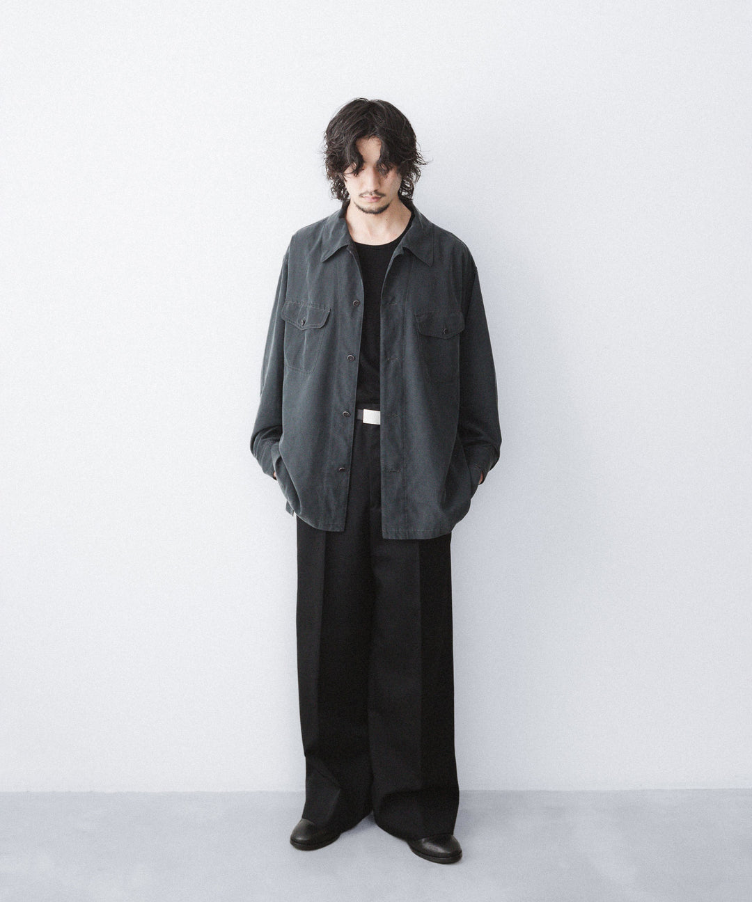 ANTHEM A-アンセムエーのWOOL GABARDINE BELTLESS TROUSERSのBLACK公式通販サイトsession福岡セレクトショップ
