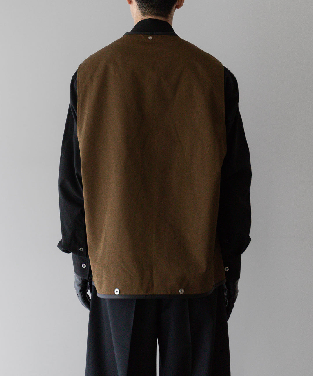 stein(シュタイン)の24SSコレクションCOTTON TWILL LAYERED JACKETの CAMEL