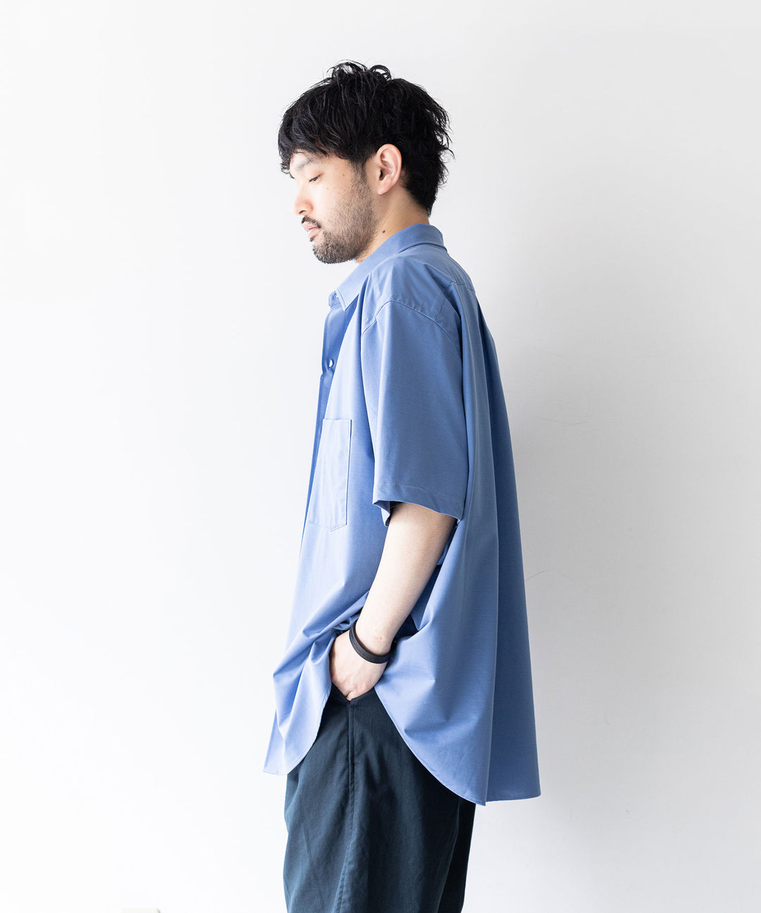 KANEMASA(カネマサ)の23SSコレクションのROYAL OX DRESS JERSEY SHORT SLEEVE SHIRTのULTRA MARINE