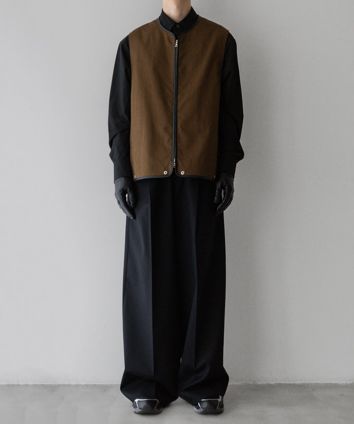 stein(シュタイン)の24SSコレクションCOTTON TWILL LAYERED JACKETの CAMEL