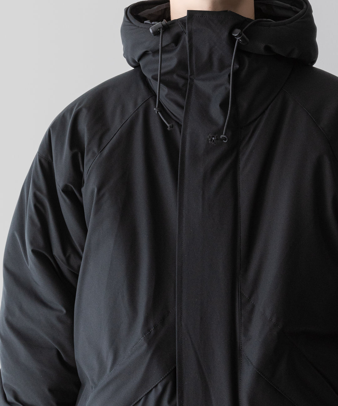 INTÉRIM(インテリム)のHI-LOFT WATER PROOF INSULATED HOODED JACKET - BLACKの公式通販サイトsession福岡セレクトショップ
