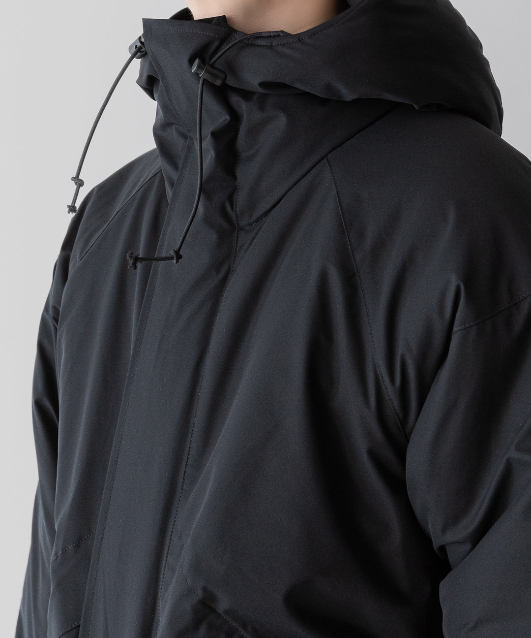 INTÉRIM(インテリム)のHI-LOFT WATER PROOF INSULATED HOODED JACKET - BLACKの公式通販サイトsession福岡セレクトショップ
