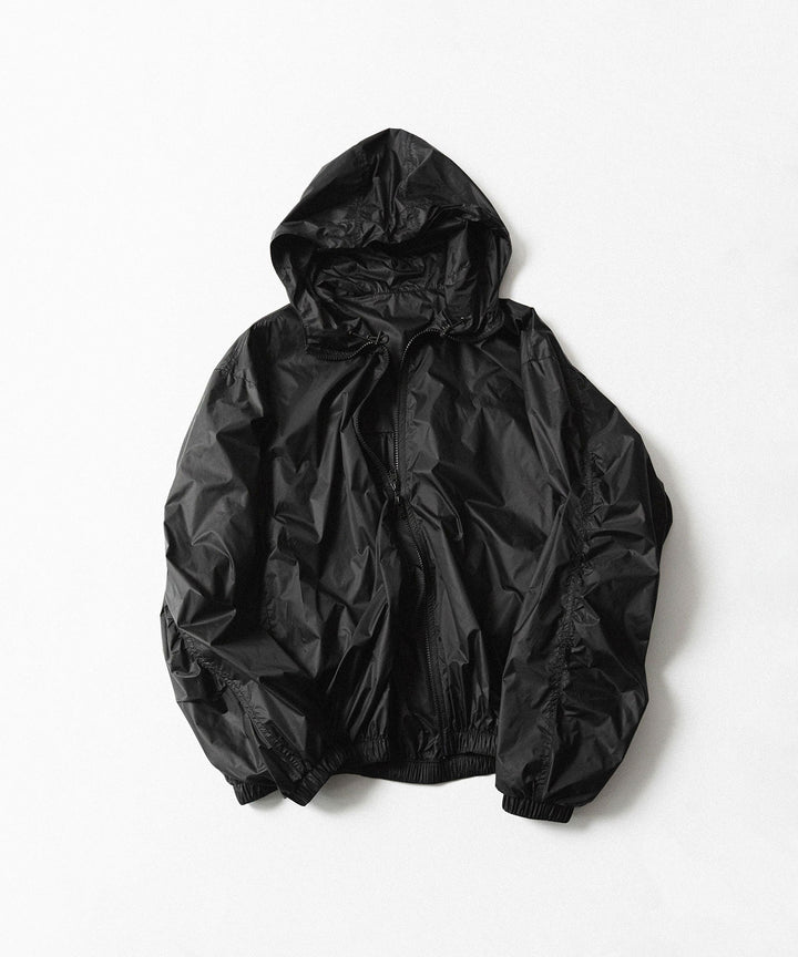 ssstein(シュタイン)のEXTRA LIGHT NYLON SHIRRED ZIP HOOD JACKET -BLACKの公式通販サイトsession福岡セレクトショップ