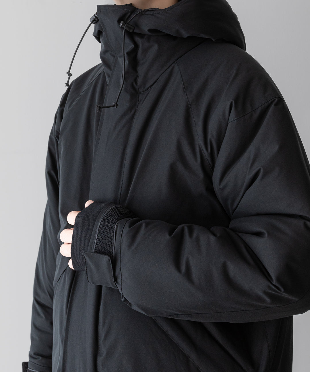 INTÉRIM(インテリム)のHI-LOFT WATER PROOF INSULATED HOODED JACKET - BLACKの公式通販サイトsession福岡セレクトショップ
