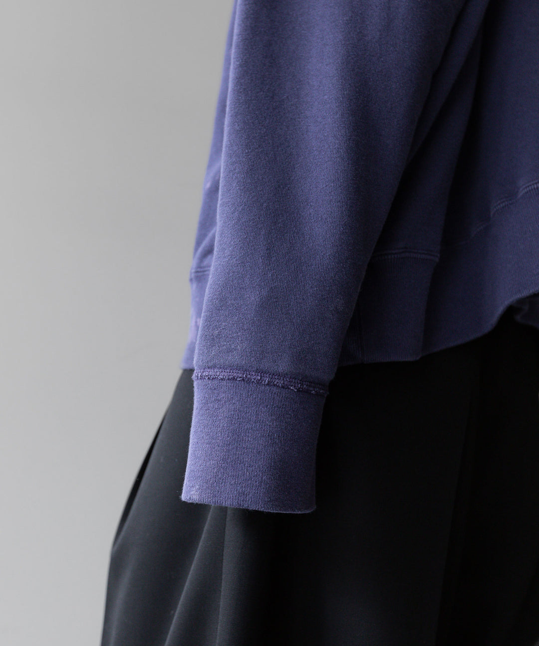 【INTÉRIM】インテリム 23AW BLEACH HYPER BIG V LOOP WHEEL SEAMLESS SWEAT SHIRT - B.NASU sessionセッション福岡セレクトショップ 公式通販サイト