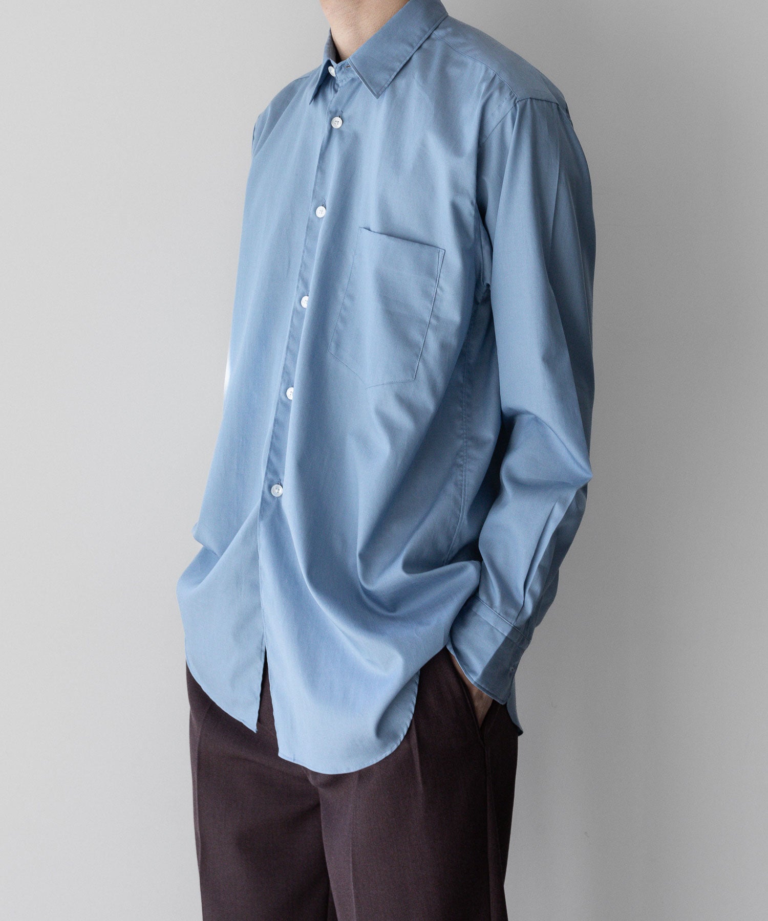 【INTÉRIM】インテリムのドレスシャツ 200/2 SUPIMA TWILL REGULAR COLLAR SHIRT - BLUE