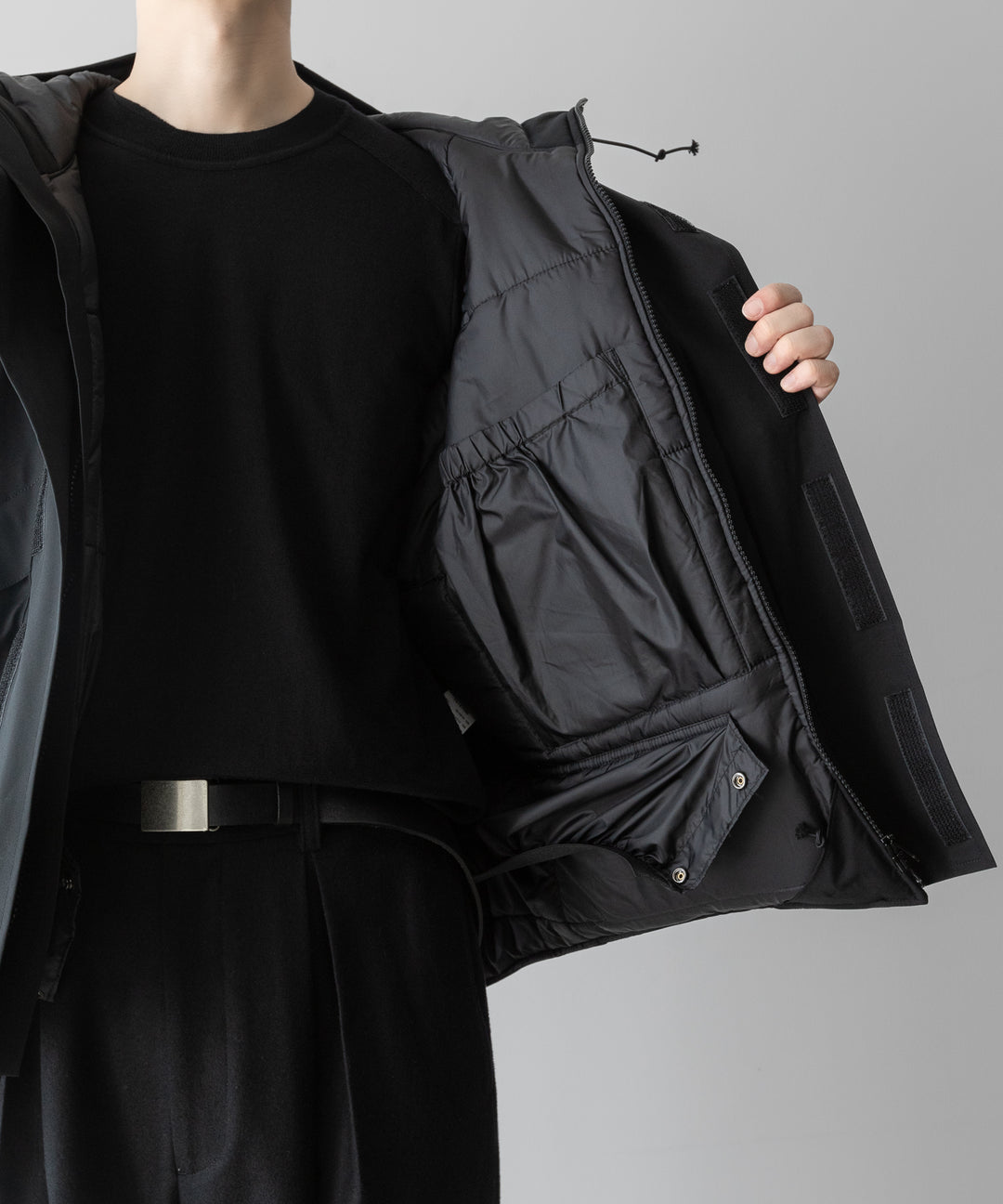 INTÉRIM(インテリム)のHI-LOFT WATER PROOF INSULATED HOODED JACKET - BLACKの公式通販サイトsession福岡セレクトショップ

