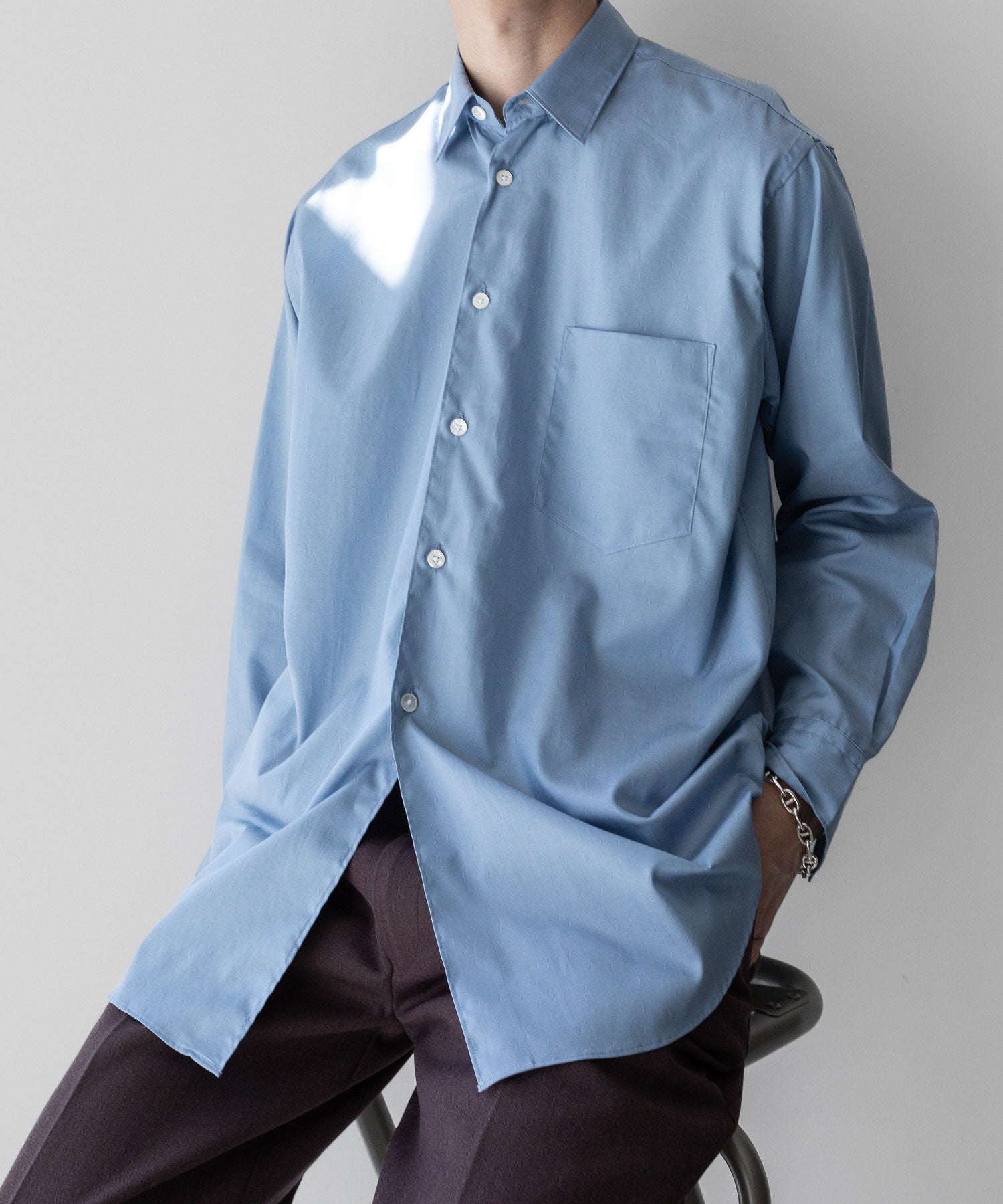 【INTÉRIM】インテリムのドレスシャツ 200/2 SUPIMA TWILL REGULAR COLLAR SHIRT - BLUE