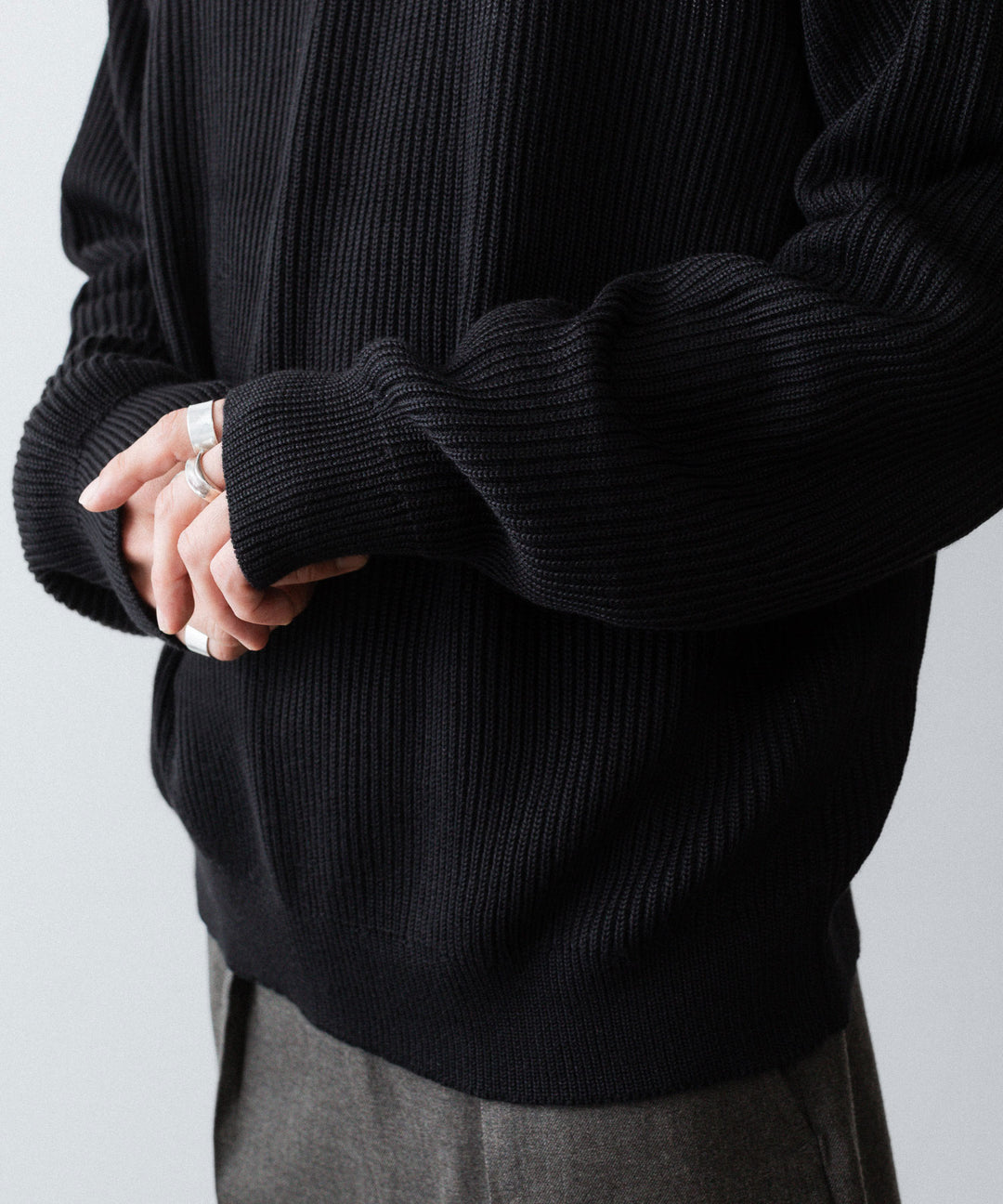 INTÉRIM - インテリムのWOOL SILK CASHMERE DEAD STOCK YARN DOUBLE RIB CREW SWEATERのBLACK公式通販サイトsession福岡セレクトショップ