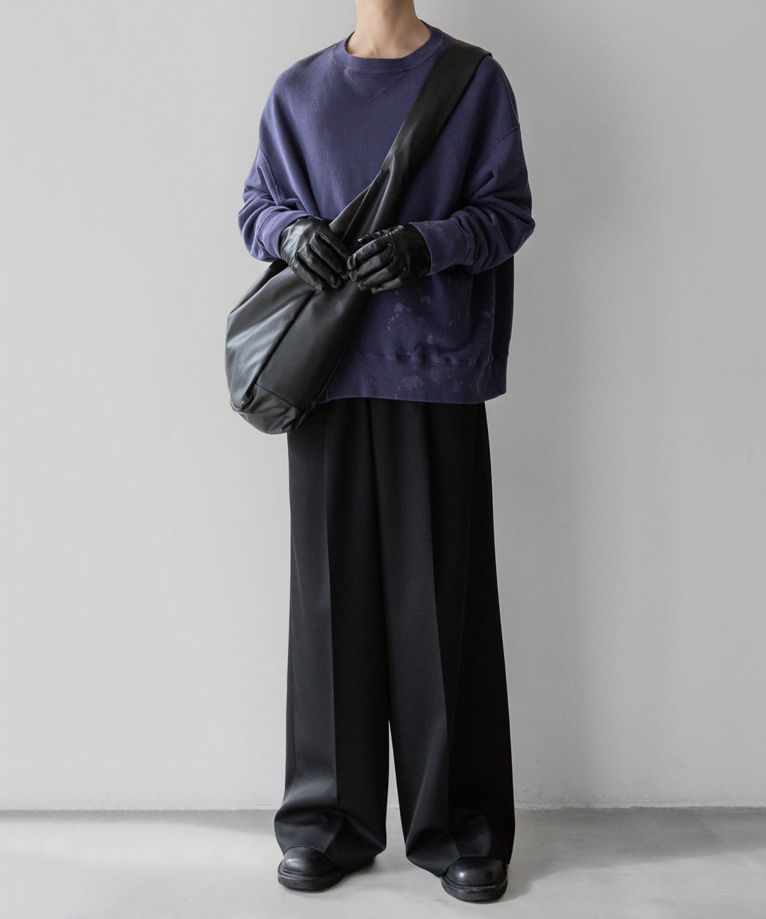【INTÉRIM】インテリム 23AW BLEACH HYPER BIG V LOOP WHEEL SEAMLESS SWEAT SHIRT - B.NASU sessionセッション福岡セレクトショップ 公式通販サイト