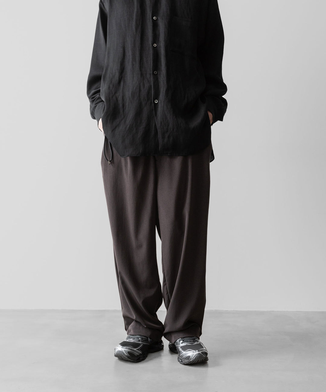 【ANTHEM A】POWDERY VISCOSE NO-BRAINER PANTS - BROWN