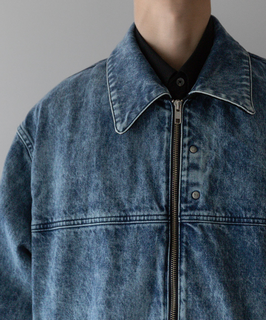 stein(シュタイン)の24SSコレクションCHEMICAL BLEACHED DENIM SHORT ZIP JACKETのINDIGO