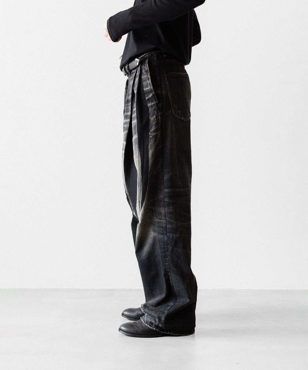 SUBLATIONS サブレーションズの2TUCK WIDE DENIM PANTS "ENTASIS MK-Ⅱ"のUSED BLACK 公式通販サイトsession福岡セレクトショップ