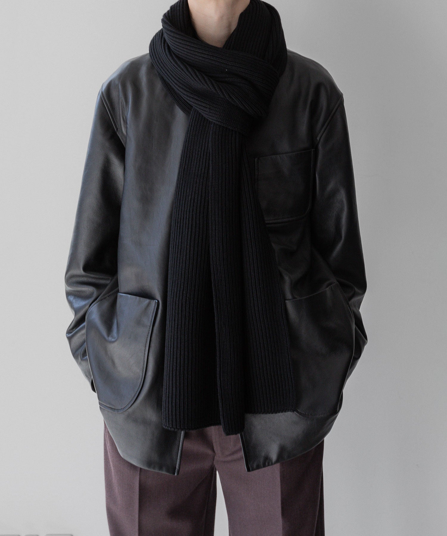 INTÉRIM / インテリム】HAND FRAMED LONG MUFFLER - BLACK – session