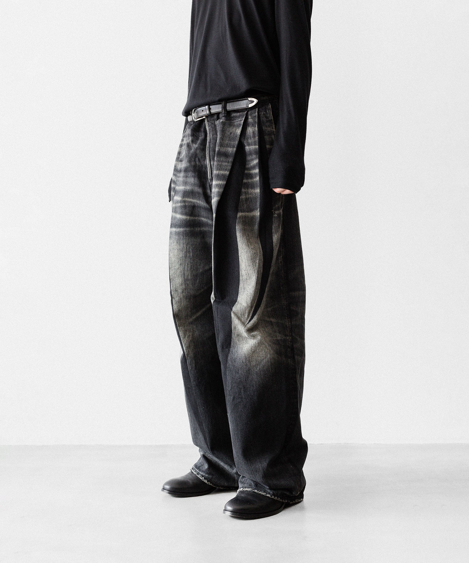 SUBLATIONS サブレーションズの2TUCK WIDE DENIM PANTS "ENTASIS MK-Ⅱ"のUSED BLACK 公式通販サイトsession福岡セレクトショップ