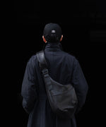 画像をギャラリービューアに読み込む, ssstein(シュタイン)のTWIST SHOULDER BAG - BLACKの公式通販サイトsession福岡セレクトショップ
