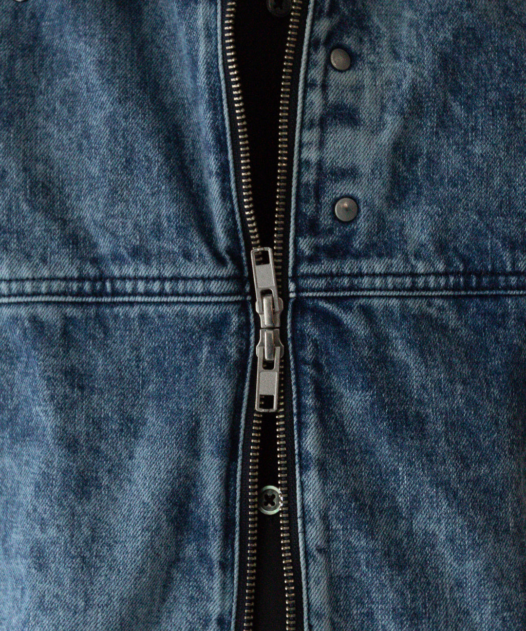 stein(シュタイン)の24SSコレクションCHEMICAL BLEACHED DENIM SHORT ZIP JACKETのINDIGO