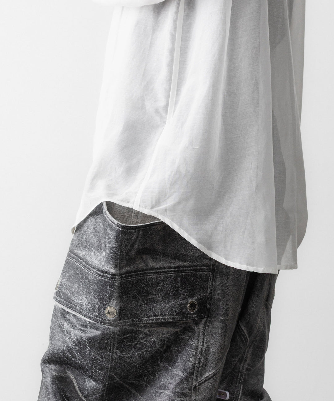 【SUBLATIONS】SHEER TUCK DRESS SHIRT  - WHITE