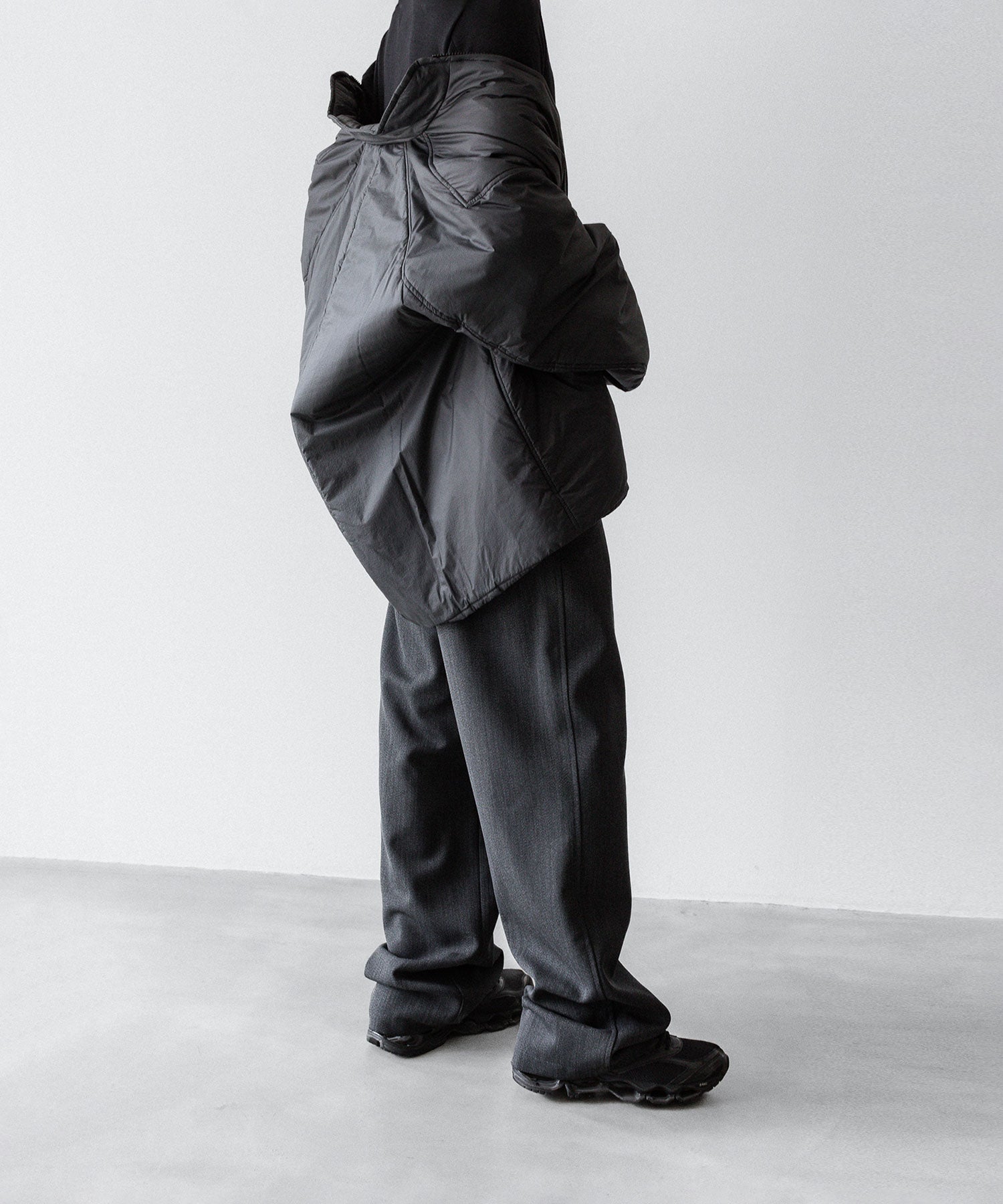 paratrait パラトレイトのPMEMBRANE SHELL PUFF BLOUSON のCHARCOAL 公式通販サイトsession福岡セレクトショップ