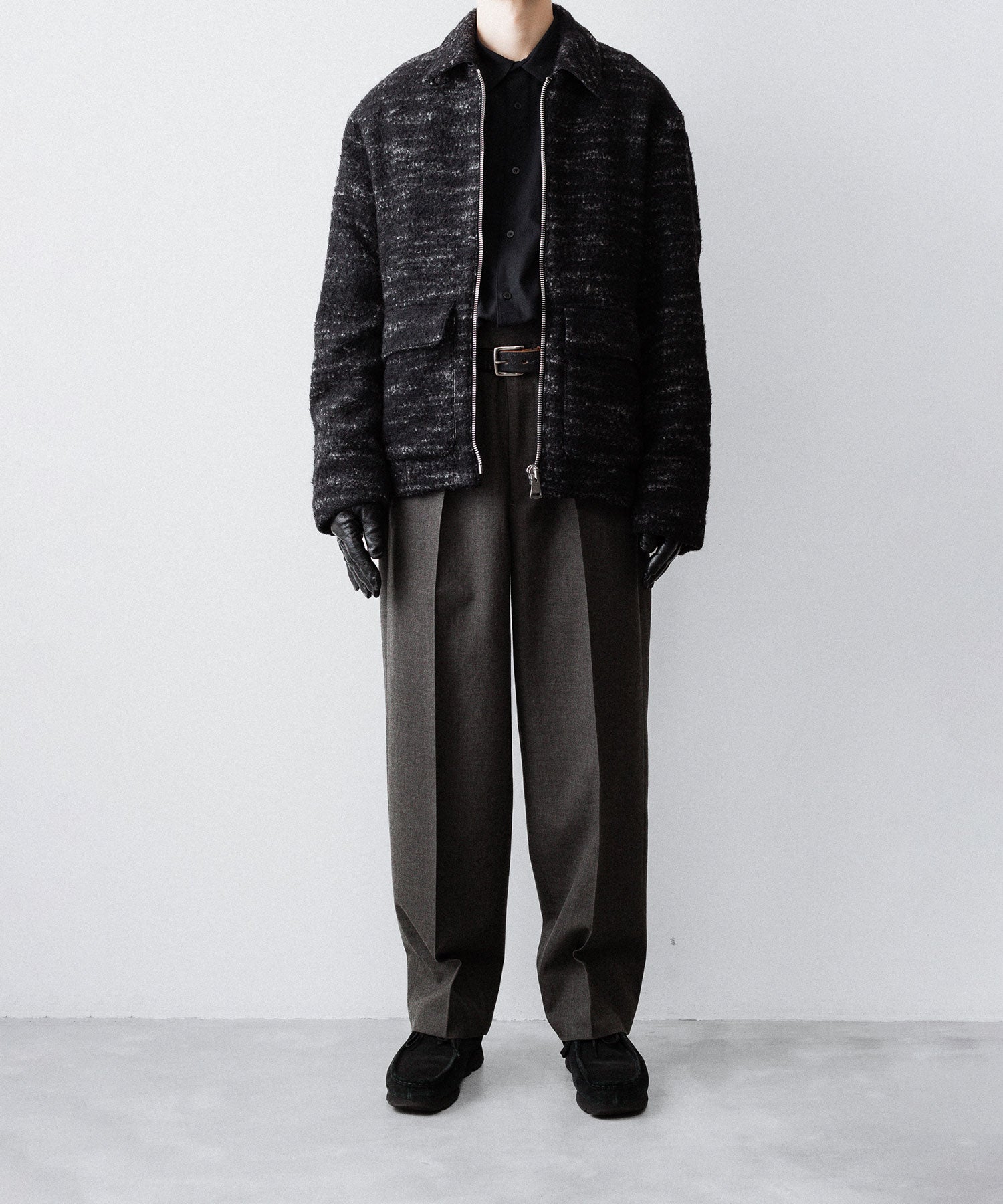 INTÉRIM - インテリムのMILITARY WOOL SERGE 1-TUCK FRENCH ARMY WIDE TAPERED TROUSERのDUST GRAY公式通販サイトsession福岡セレクトショップ