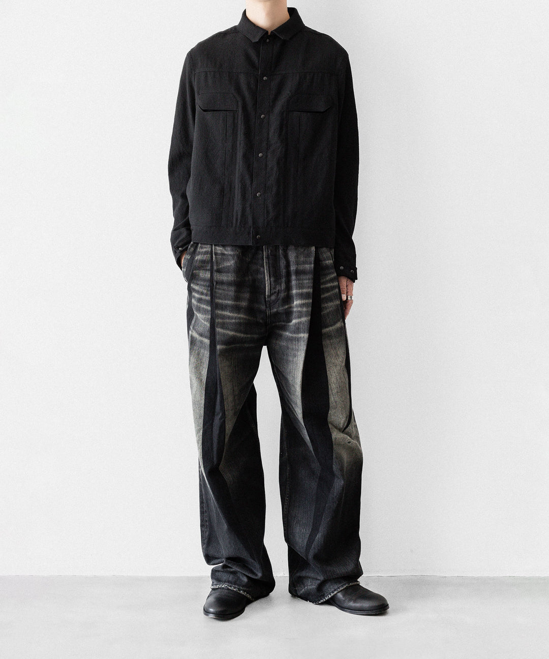 SUBLATIONS サブレーションズの2TUCK WIDE DENIM PANTS "ENTASIS MK-Ⅱ"のUSED BLACK 公式通販サイトsession福岡セレクトショップ