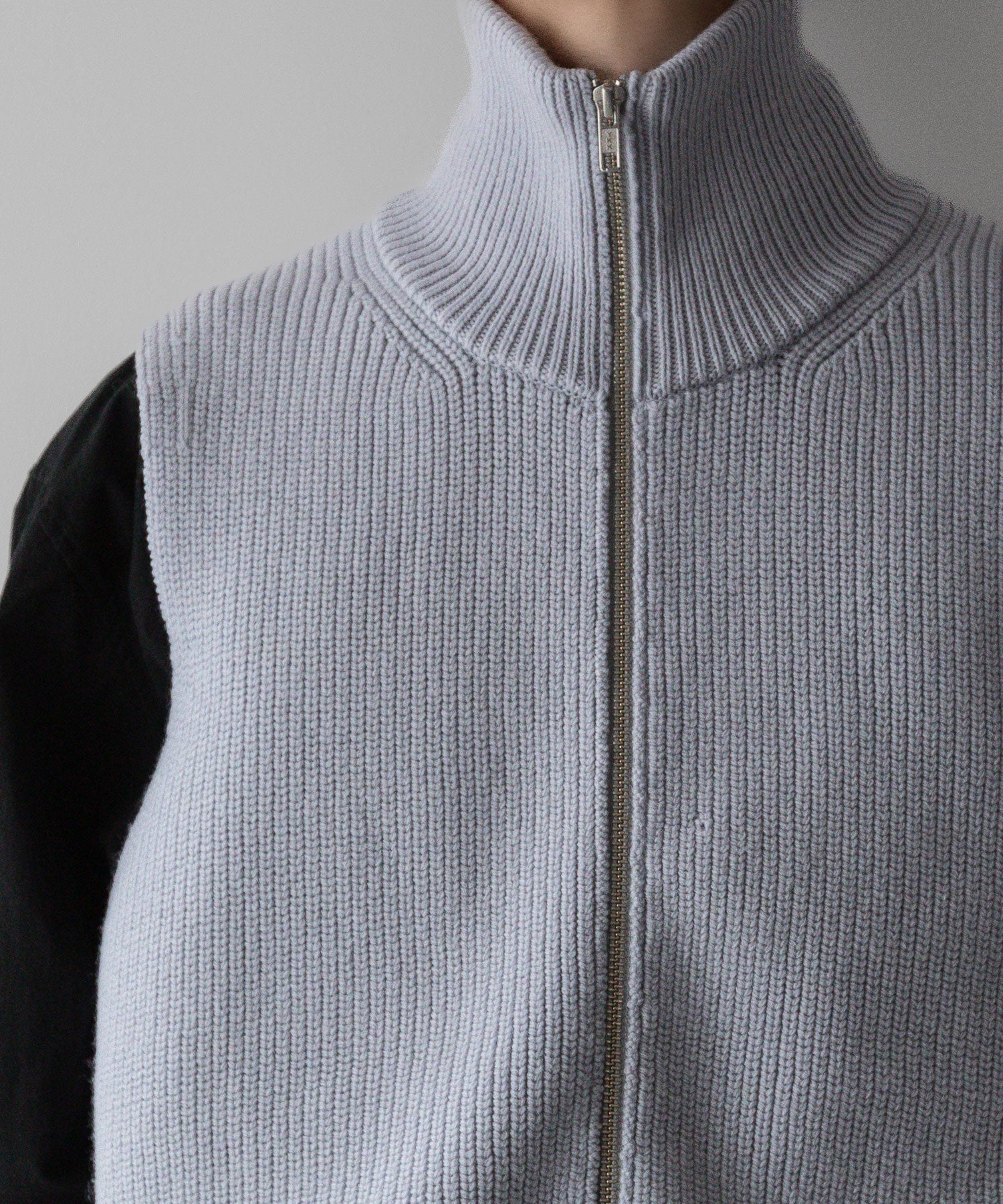 stein / シュタイン】OVERSIZED DRIVERS KNIT ZIP VEST - OFF GREY 