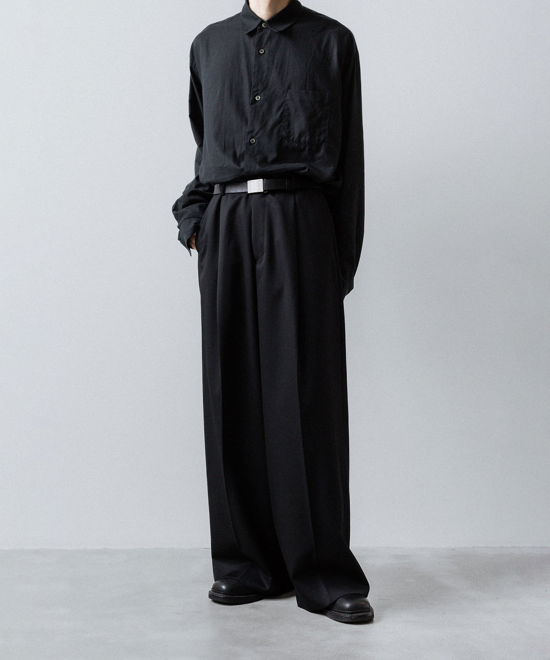 ssstein(シュタイン)のEXTRA WIDE TROUSERS (2/60 WOOL GABARDINE) - BLACKの公式通販サイトsession福岡セレクトショップ