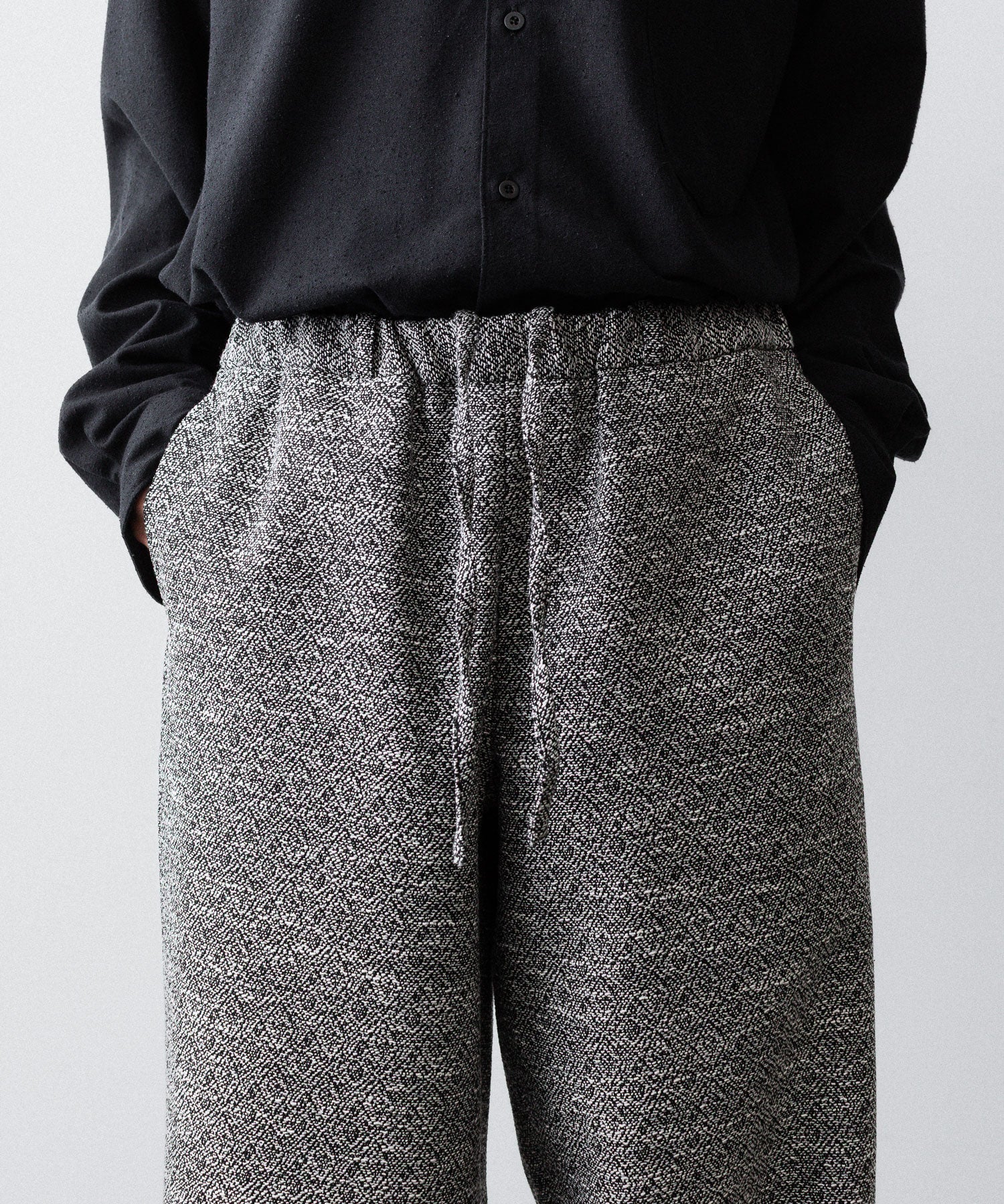 INTÉRIM - インテリムのDOUBLE SIDED JACQUARD TWEED DEAD STOCK WIDE DRESS EASY PANTSのBLACK