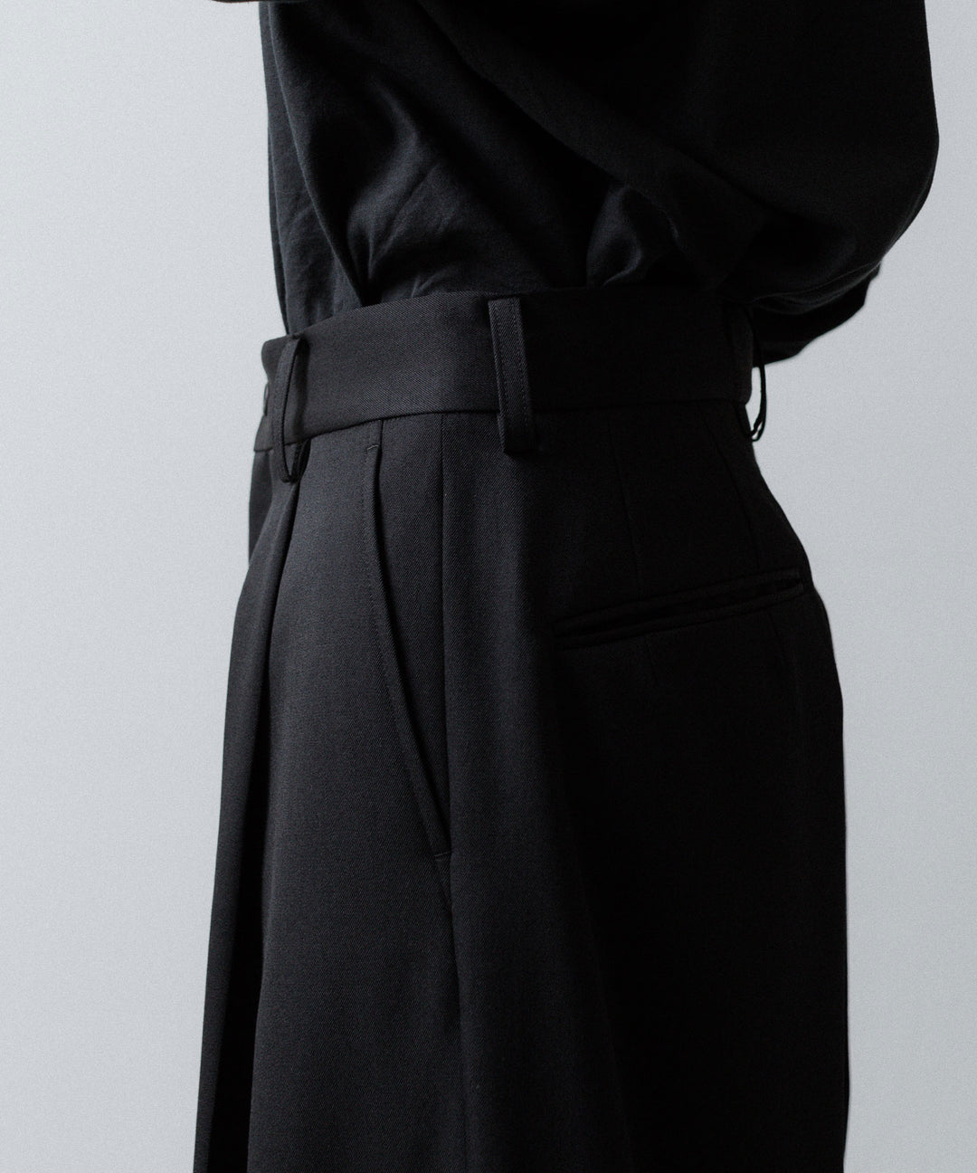 ssstein(シュタイン)のEXTRA WIDE TROUSERS (2/60 WOOL GABARDINE) - BLACKの公式通販サイトsession福岡セレクトショップ