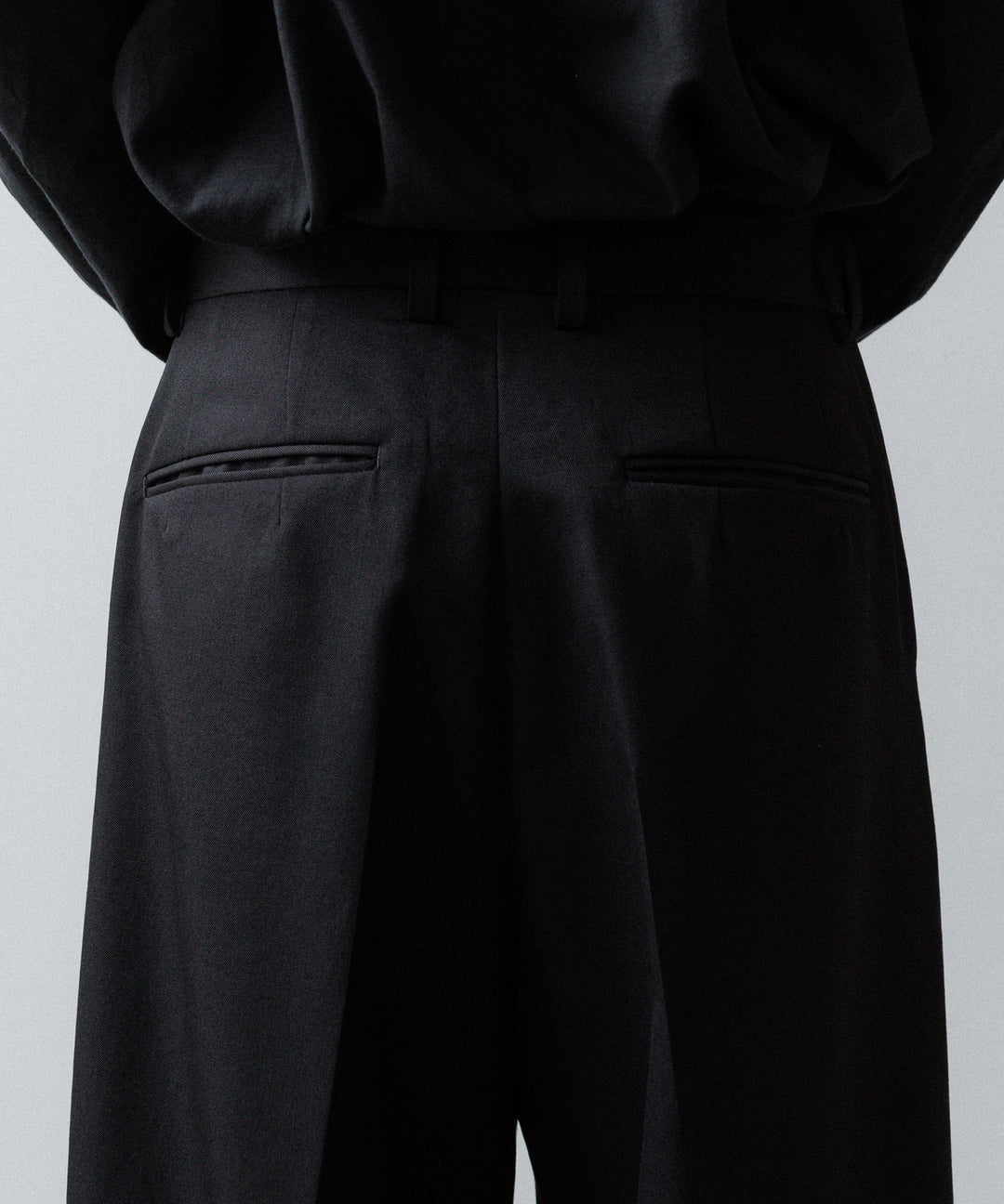 ssstein(シュタイン)のEXTRA WIDE TROUSERS (2/60 WOOL GABARDINE) - BLACKの公式通販サイトsession福岡セレクトショップ
