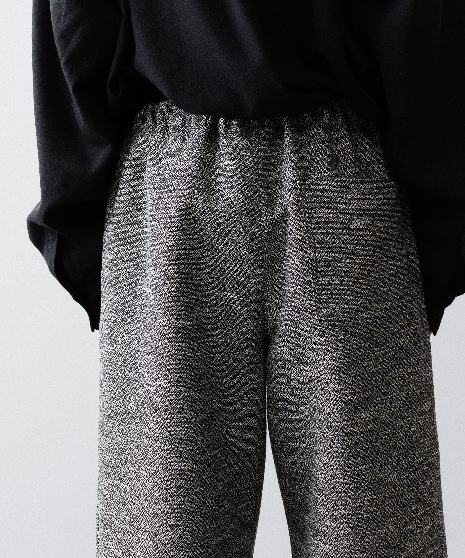 INTÉRIM - インテリムのDOUBLE SIDED JACQUARD TWEED DEAD STOCK WIDE DRESS EASY PANTSのBLACK