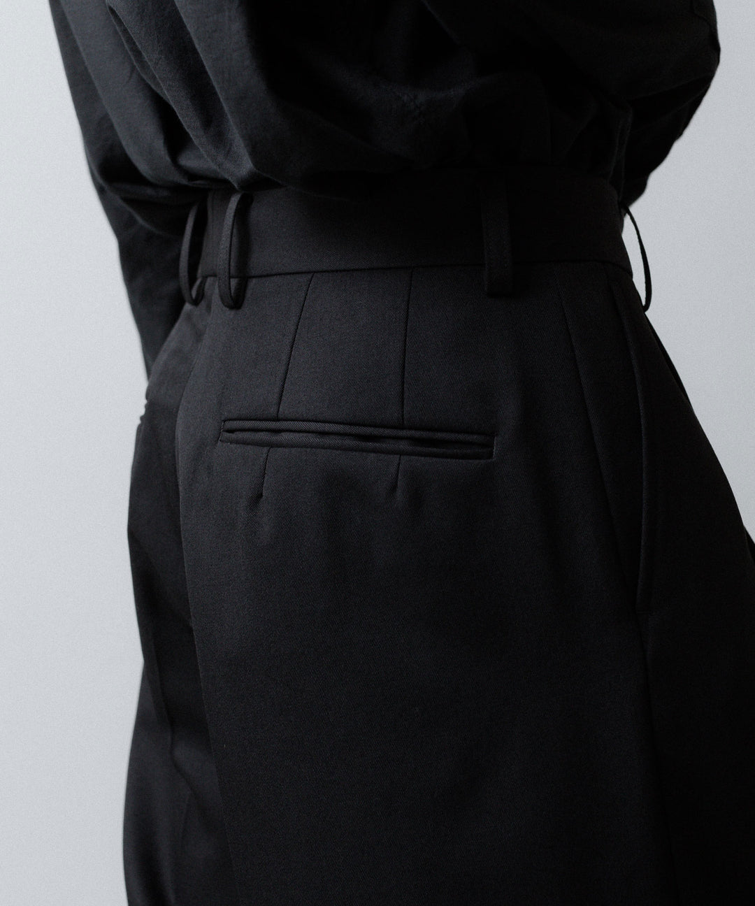 ssstein(シュタイン)のEXTRA WIDE TROUSERS (2/60 WOOL GABARDINE) - BLACKの公式通販サイトsession福岡セレクトショップ
