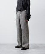 画像をギャラリービューアに読み込む, INTÉRIM - インテリムのDOUBLE SIDED JACQUARD TWEED DEAD STOCK WIDE DRESS EASY PANTSのBLACK
