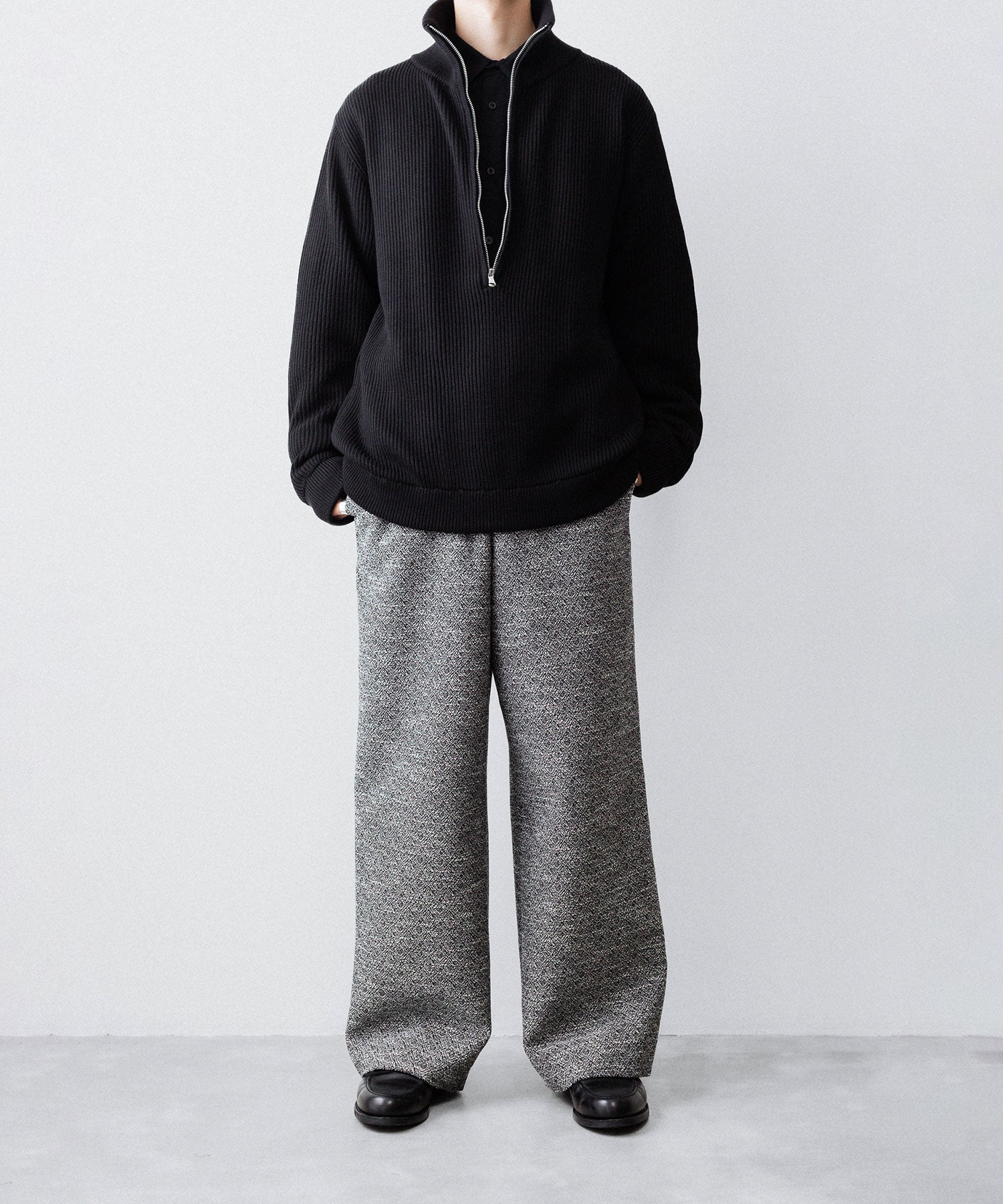 INTÉRIM - インテリムのDOUBLE SIDED JACQUARD TWEED DEAD STOCK WIDE DRESS EASY PANTSのBLACK