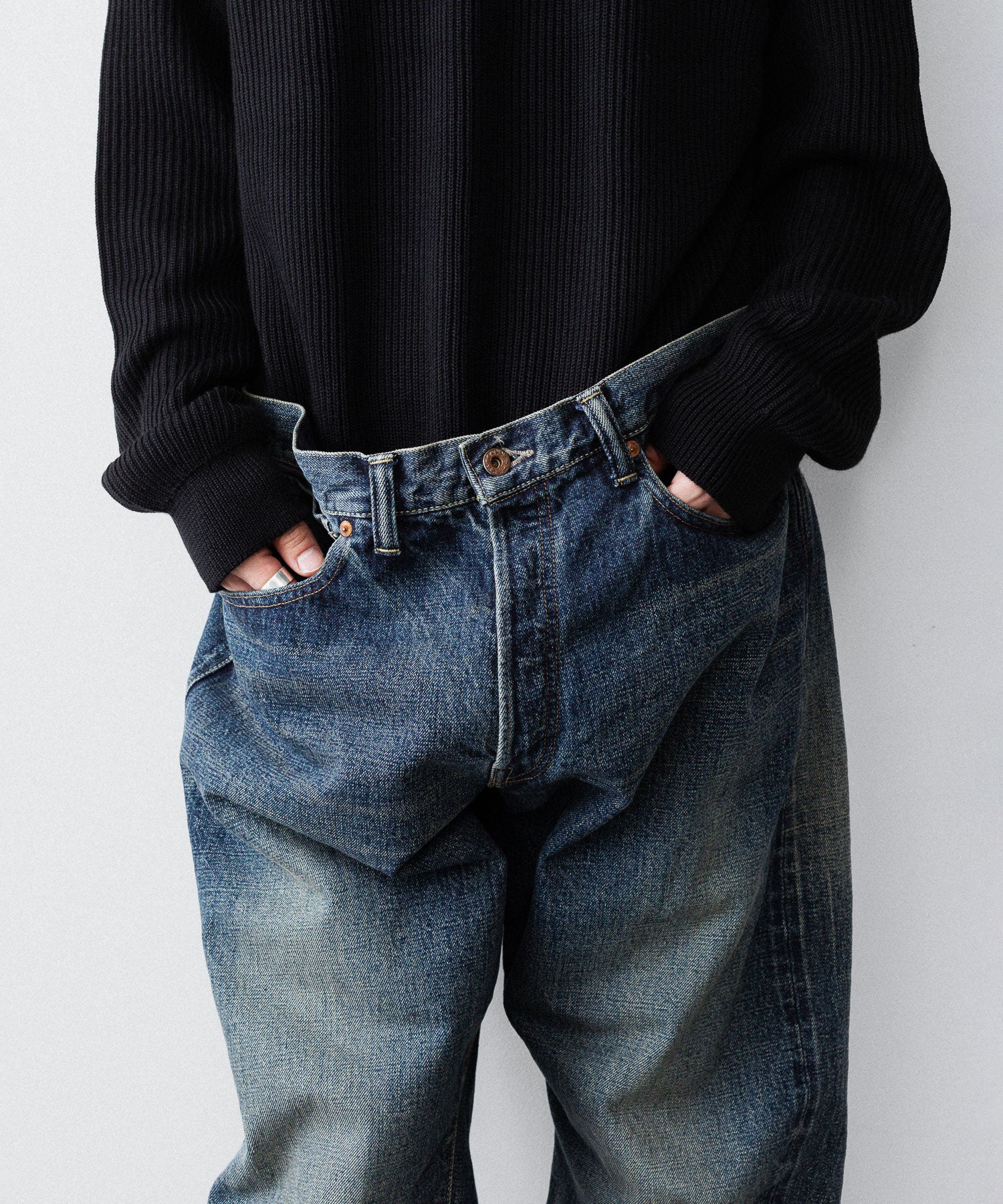 【INTÉRIM】CLASSIC HEAVY KIBATA SHUTTLE HYPER BIG WWII 1943 DENIM JEANS - C.NAVY
