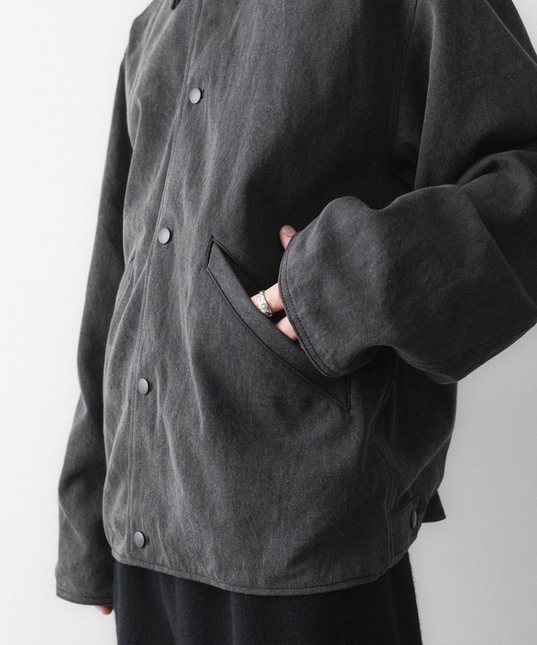 phebus フィーバスのSUMIZOME COACH JACKETのCHARCOAL 公式通販サイトsession福岡セレクトショップ