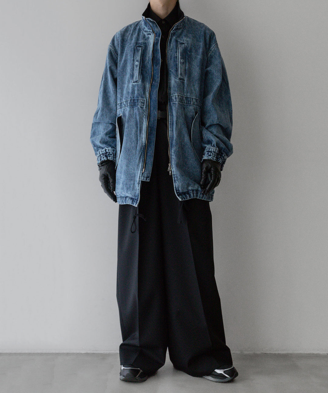 stein(シュタイン)の24SSコレクションCHEMICAL BLEACHED DENIM MODS COATのINDIGO