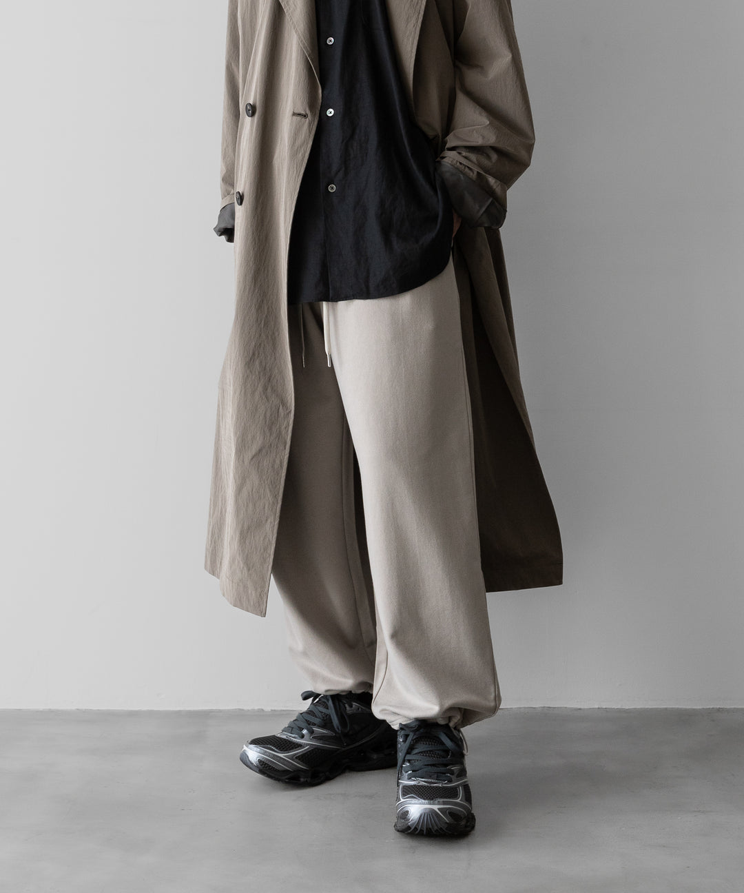 【KANEMASA PHIL.】28G CUPRO EASY PANTS - KHAKI