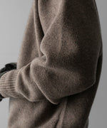 画像をギャラリービューアに読み込む, ssstein(シュタイン)の24AWコレクション EXTRA FINE WOOL WARM KNIT TURTLE NECK LS - TOP BEIGE 公式通販サイトsession福岡セレクトショップ
