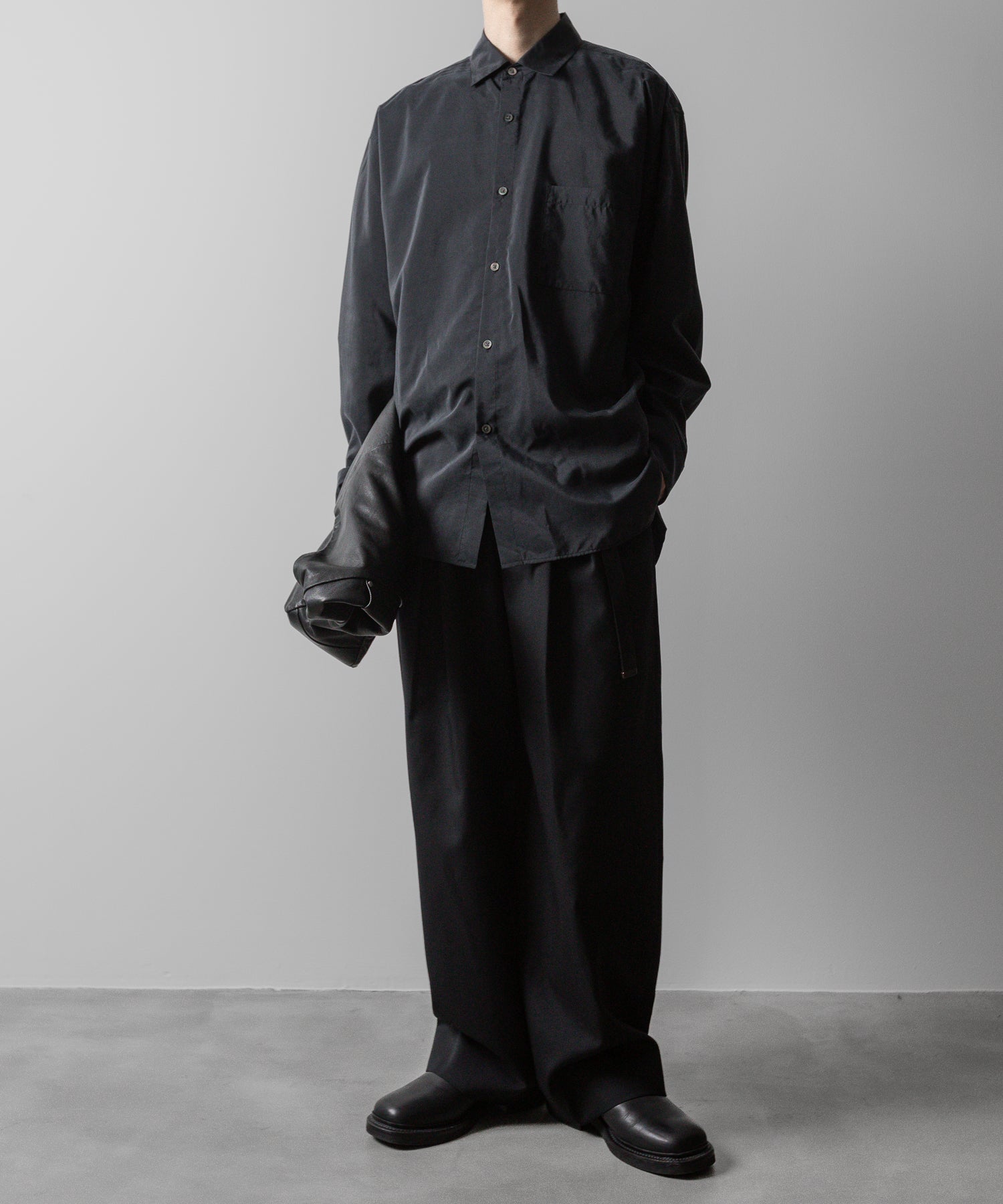 ssstein(シュタイン)の24AWコレクション EASY WIDE TROUSERS (2/72 WOOL GABARDINE) - BLACK 公式通販サイトsession福岡セレクトショップ