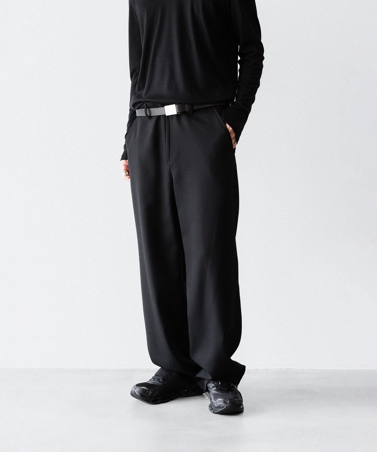 paratrait 25AW STALKING PT　スラックス paratrait / パラトレイト】STALKING PT - BLACK | 公式通販サイト