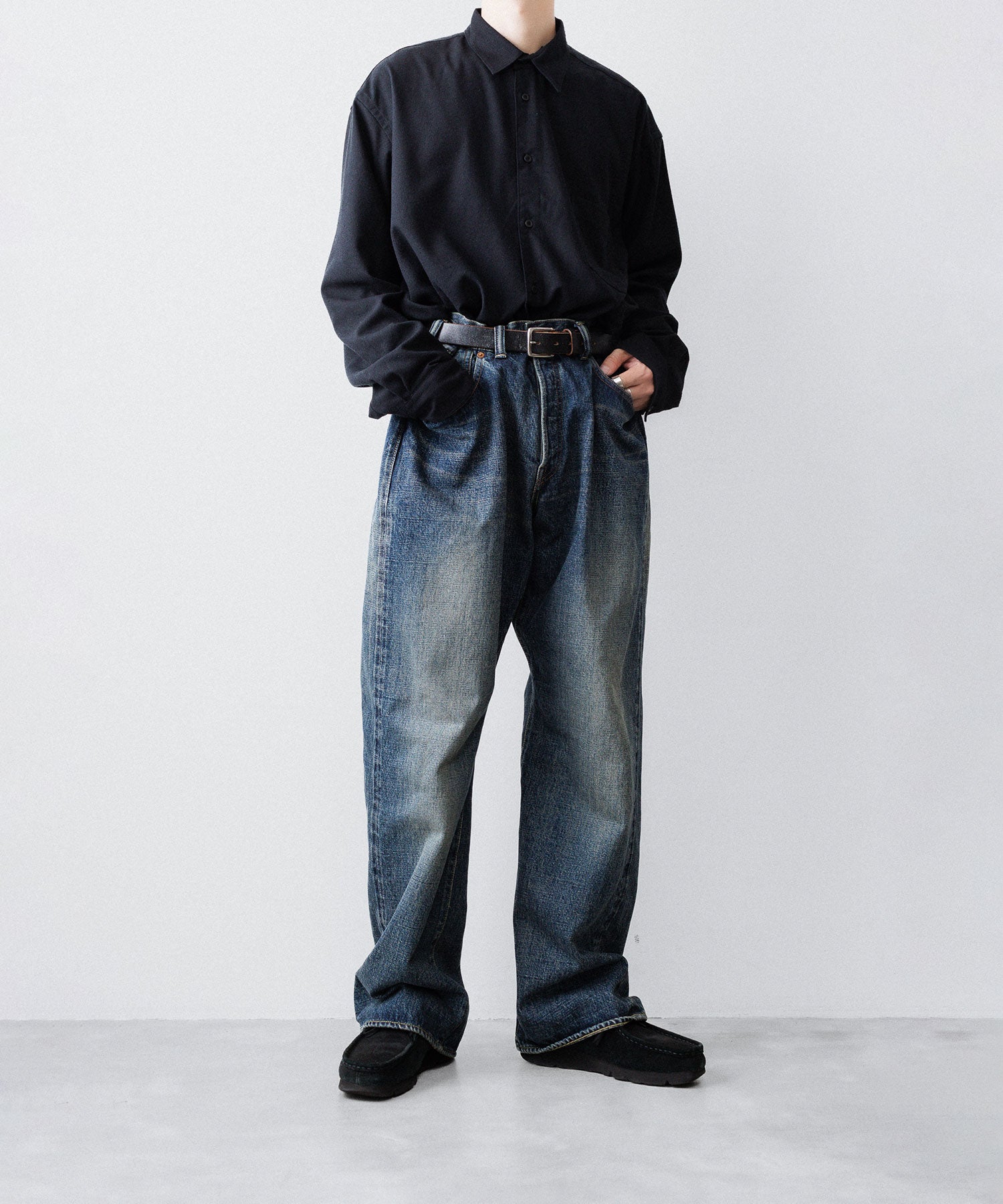 【INTÉRIM】CLASSIC HEAVY KIBATA SHUTTLE HYPER BIG WWII 1943 DENIM JEANS - C.NAVY