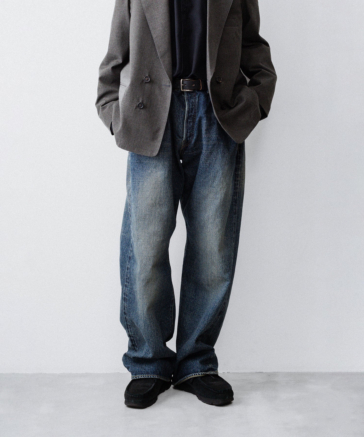 【INTÉRIM】CLASSIC HEAVY KIBATA SHUTTLE HYPER BIG WWII 1943 DENIM JEANS - C.NAVY