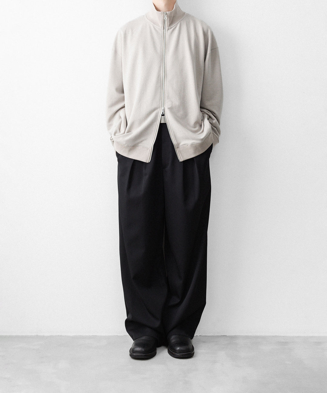 KANEMASA PHIL. カネマサフィルの28G CUPRO ZIP SWEAT - BEIGE KHAKIの公式通販サイトsession福岡セレクトショップ