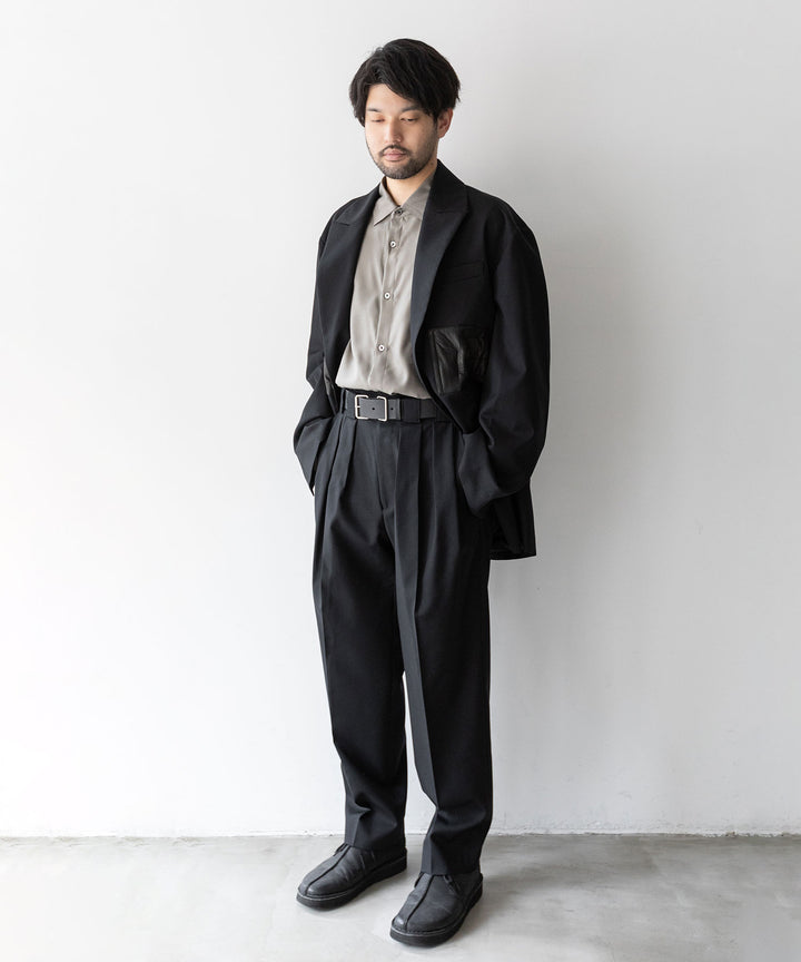 stein(シュタイン)の23AWコレクションOVERSIZED LEATHER CORSETED JACKETのBLACK