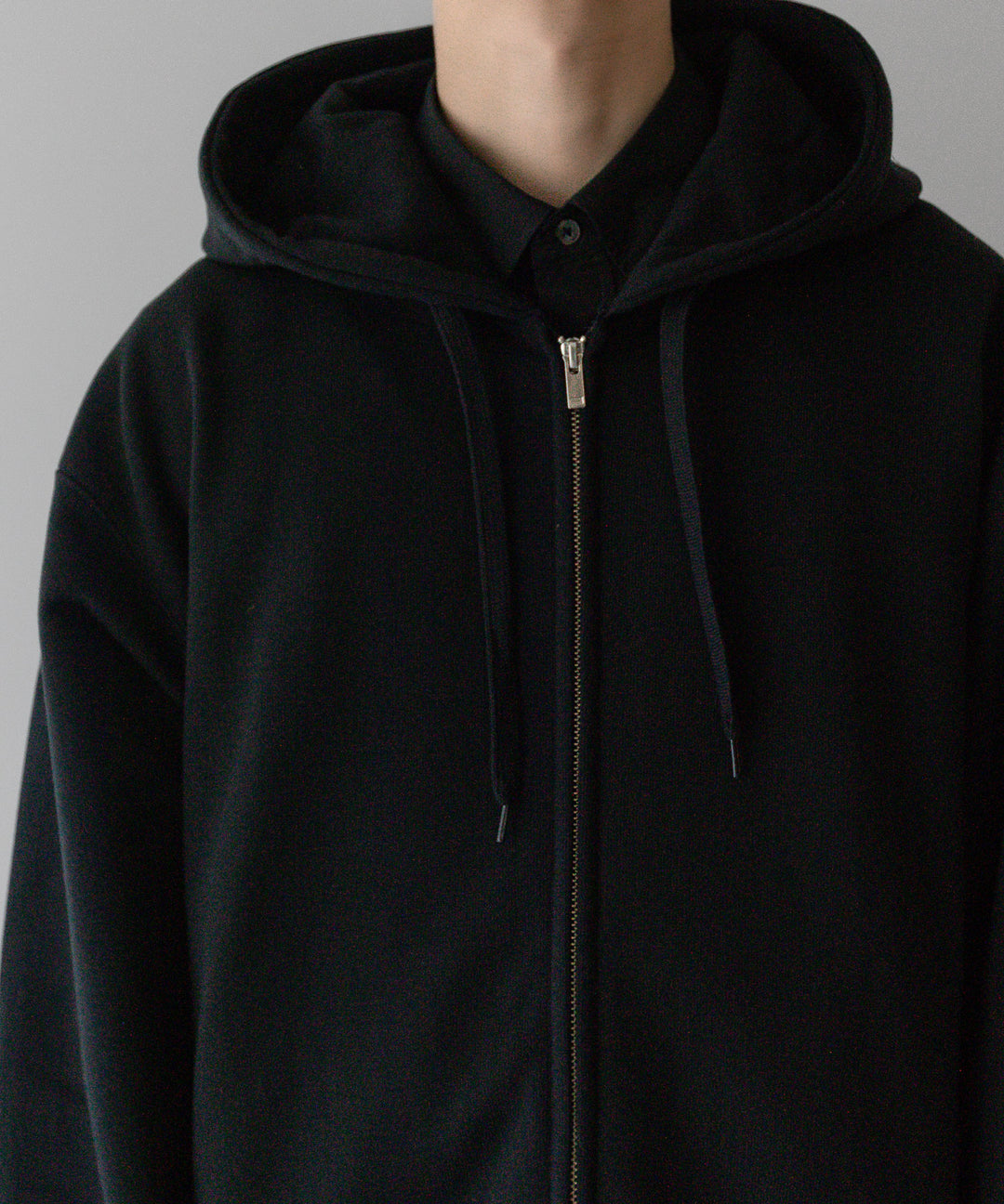 stein(シュタイン)の24SSコレクションUNTWISTED YARN SWEAT ZIP UP HOODYのBLACK