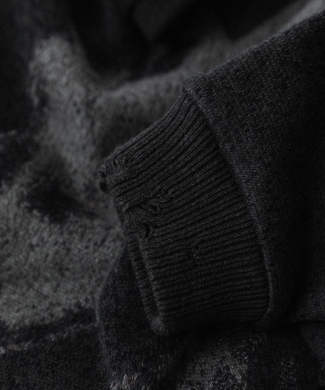 SUBLATIONS サブレーションズの26SSのANIMAL JACQUARD V-NECK KNIの公式通販サイトsession福岡セレクトショップ