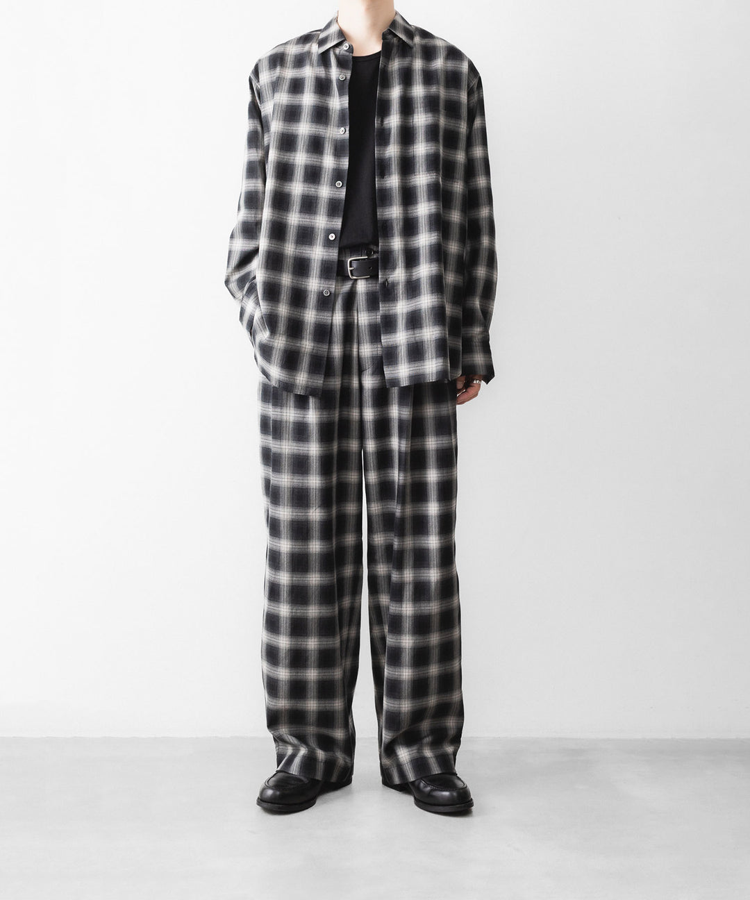 ssstein(シュタイン)のCOTTON VISCOSE WIDE EASY TROUSERS - BLACK OMBREの公式通販サイトsession福岡セレクトショップ