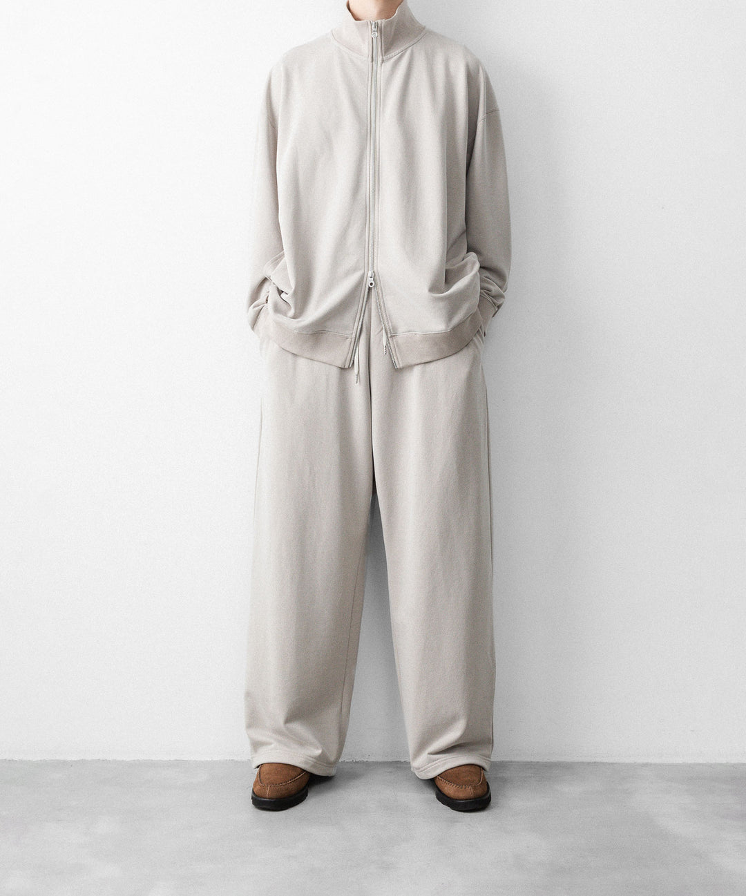 【KANEMASA PHIL.】28G CUPRO ZIP SWEAT - BEIGE KHAKI