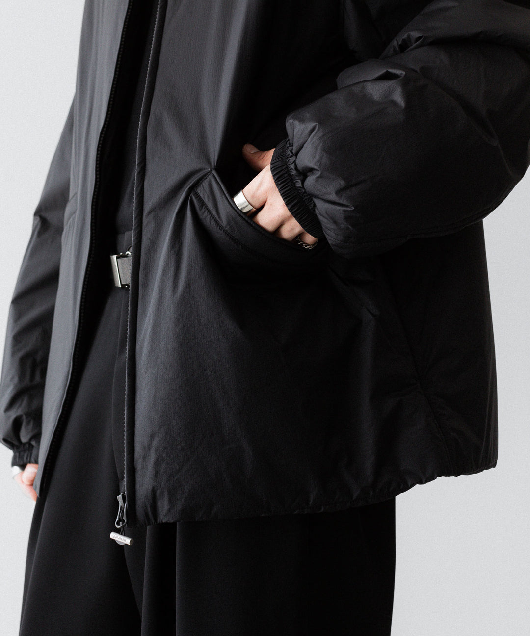paratrait パラトレイトのPMEMBRANE SHELL PUFF BLOUSON のBLACK 公式通販サイトsession福岡セレクトショップ
